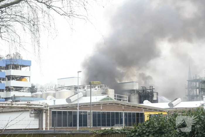 Knallen en grote rookontwikkeling bij Croda Nederland