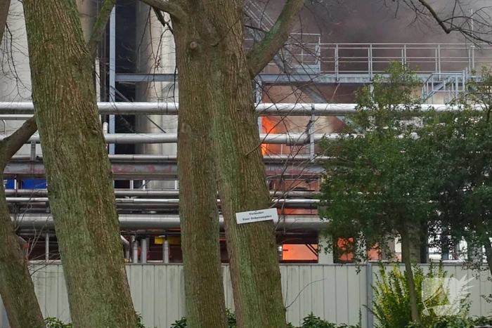 Knallen en grote rookontwikkeling bij Croda Nederland