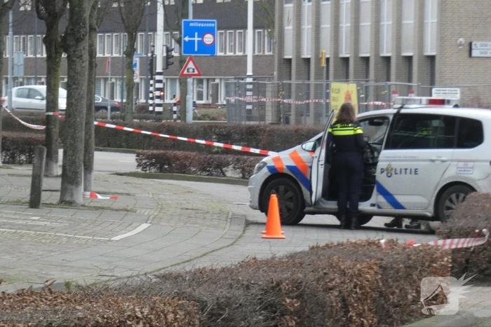 Persoon gewond bij schietincident politiebureau