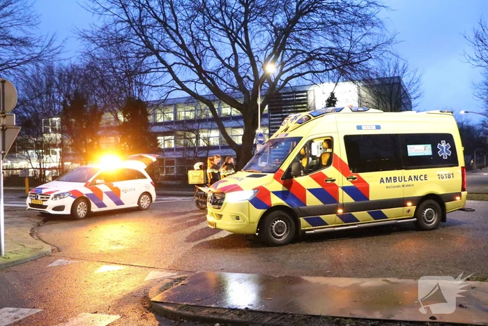 Ongeval tussen bezorgscooter en fietster