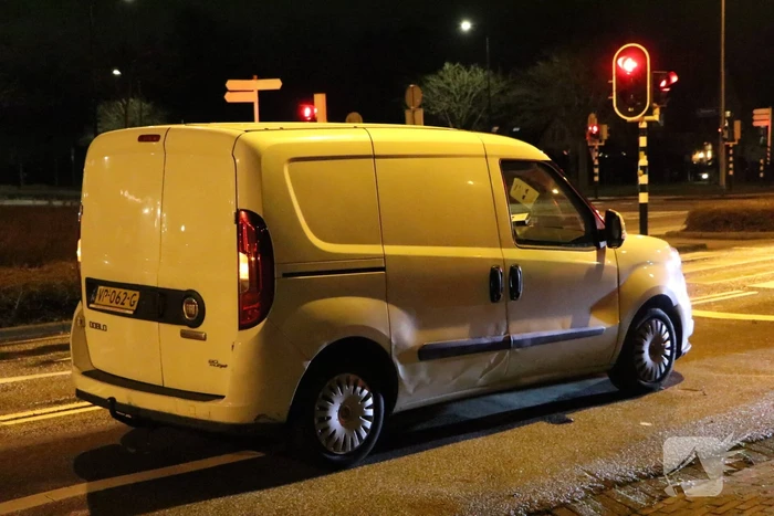 Kop-staart botsing op kruising