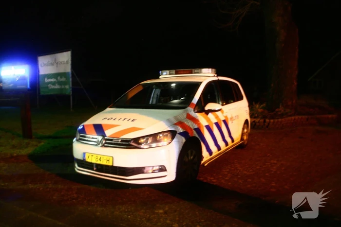 Bestuurder spoorloos na aanrijding met vrachtwagen
