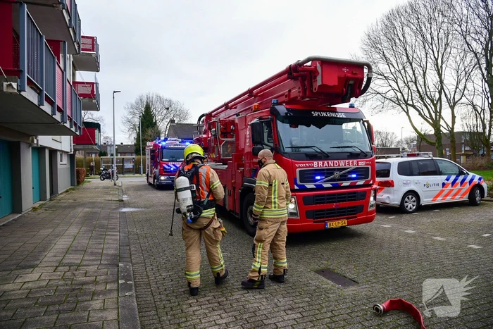 Meerdere flatwoningen ontruimd door brand