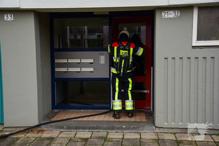 Meerdere flatwoningen ontruimd door brand