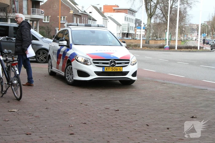 Fietser gewond bij botsing met personenauto