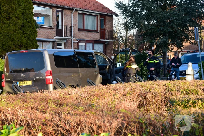 Ongeval tussen personenauto en personenbus