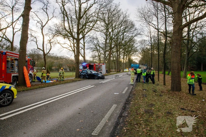 Ernstig ongeval tussen vrachtwagen en personenauto