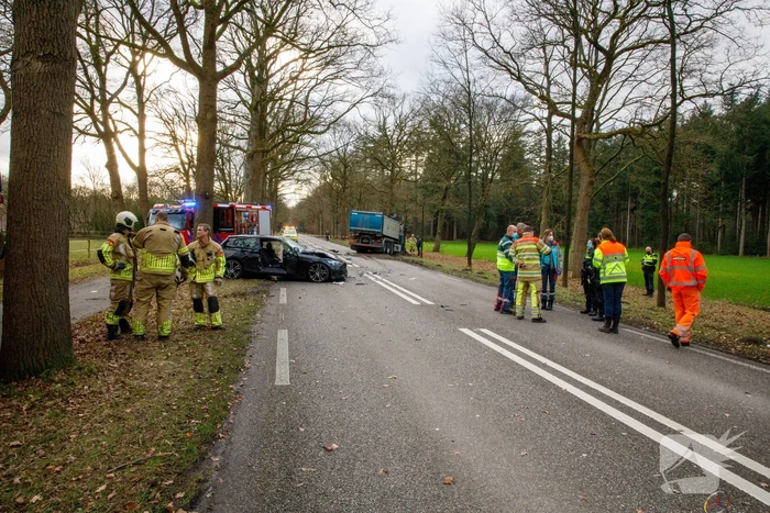 Ernstig ongeval tussen vrachtwagen en personenauto