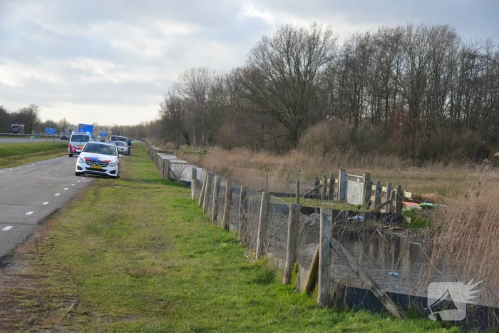 Kitesurfer in de problemen op meer Groote Wielen