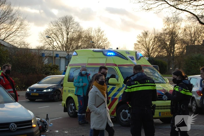 Scooterrijder valt door onbekende oorzaak