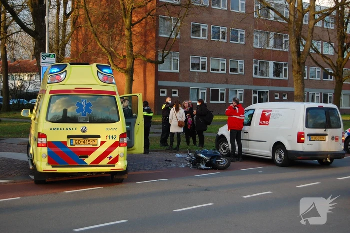 Scooterrijder valt door onbekende oorzaak