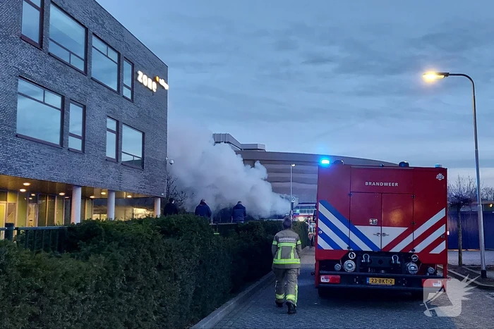 Grote brand in Zone College