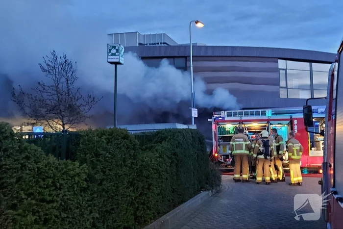 Grote brand in Zone College