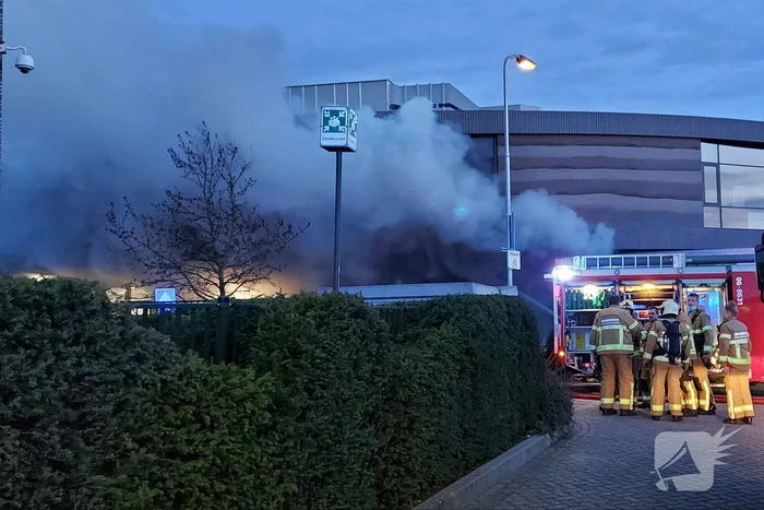 Grote brand in Zone College
