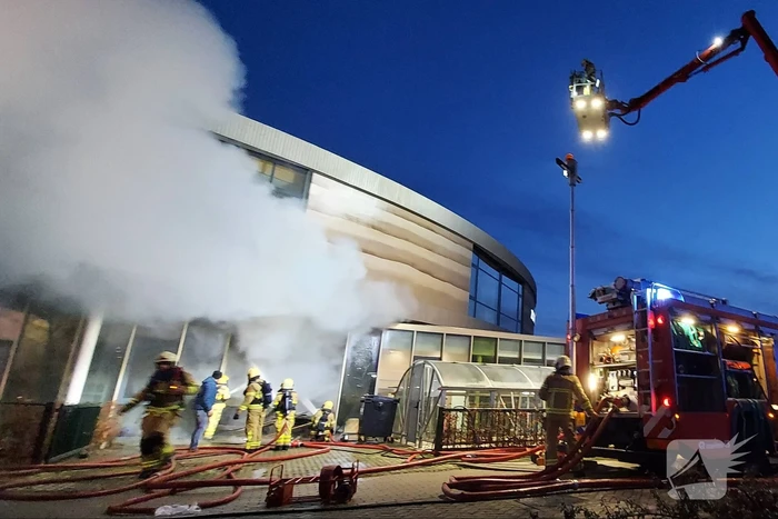 Grote brand in Zone College