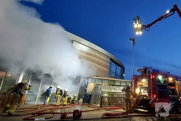 Grote brand in Zone College