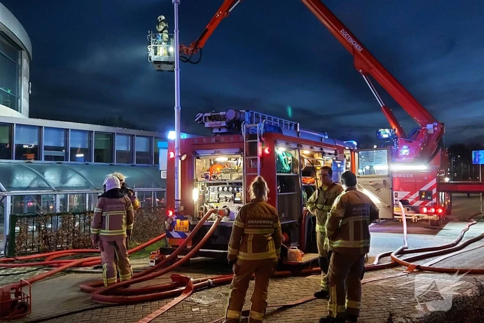 Grote brand in Zone College
