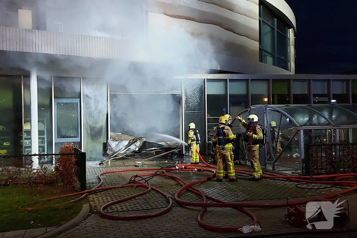Grote brand in Zone College