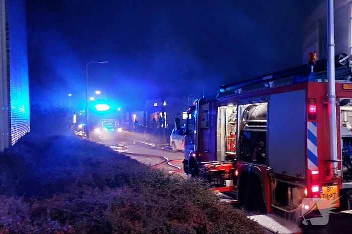 Grote brand in Zone College