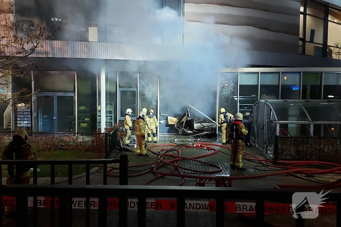 Grote brand in Zone College