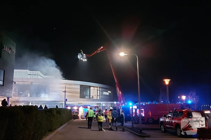 Grote brand in Zone College