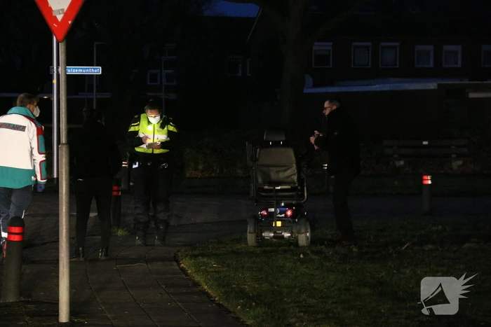 Persoon gewond bij aanrijding met auto