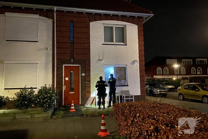 Politie onderzoekt schietpartij op woning