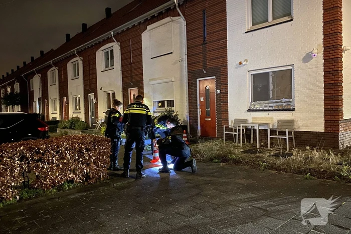 Politie onderzoekt schietpartij op woning