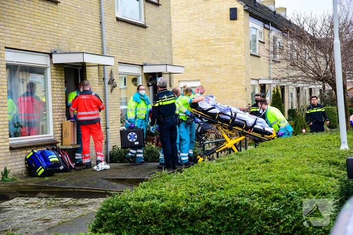 Traumahelikopter landt voor incident in woning