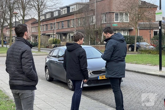 Papiercontainer in brand gestoken