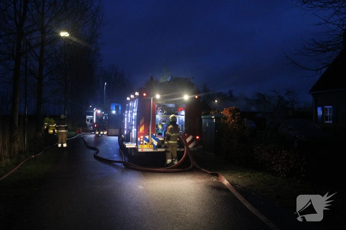 Schuur uitgebrand in tuin