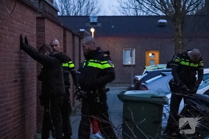 Persoon gewond bij steekpartij in woning