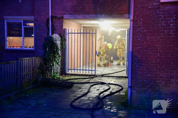 Woningen ontruimd door brand in kelderbox