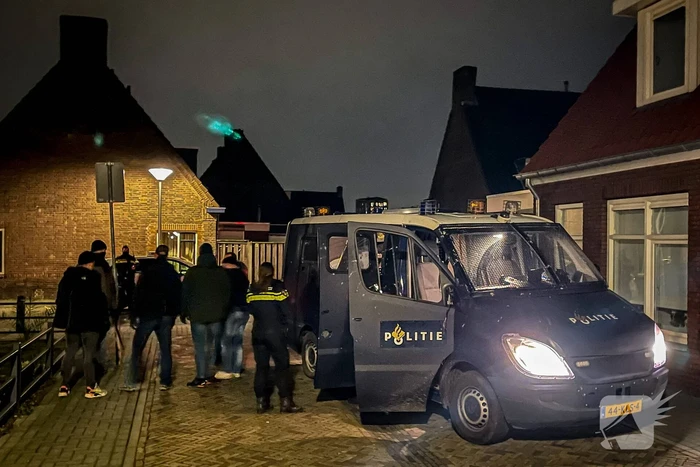 Politie heeft handen vol aan ongeregeldheden