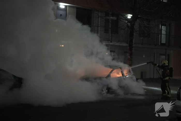 Auto volledig uitgebrand