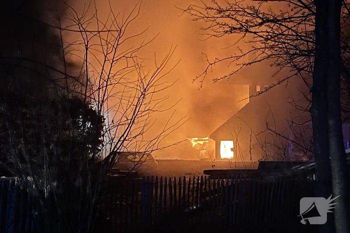 Grote brand in loods Van den Elsen Houtbouw