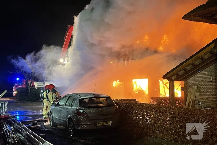Grote brand in loods Van den Elsen Houtbouw