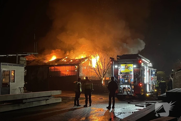 Grote brand in loods Van den Elsen Houtbouw