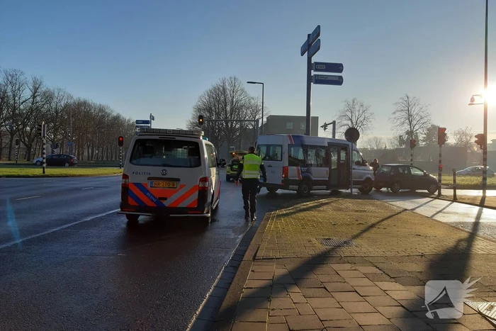 Scooterrijder gewond bij botsing met auto