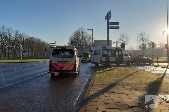 Scooterrijder gewond bij botsing met auto
