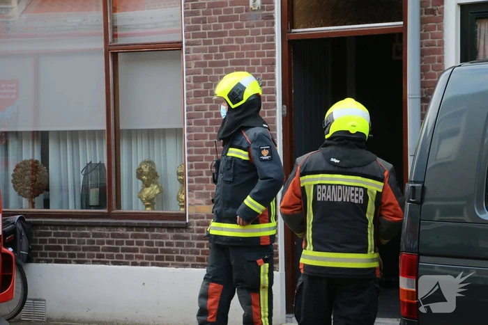 Onderzoekk naar gaslucht in woning