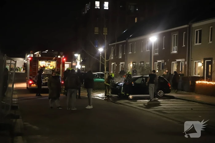 Auto volledig uitgebrand