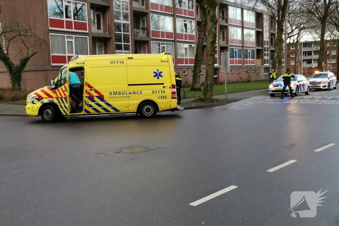 Voetgangster aangereden door personenauto