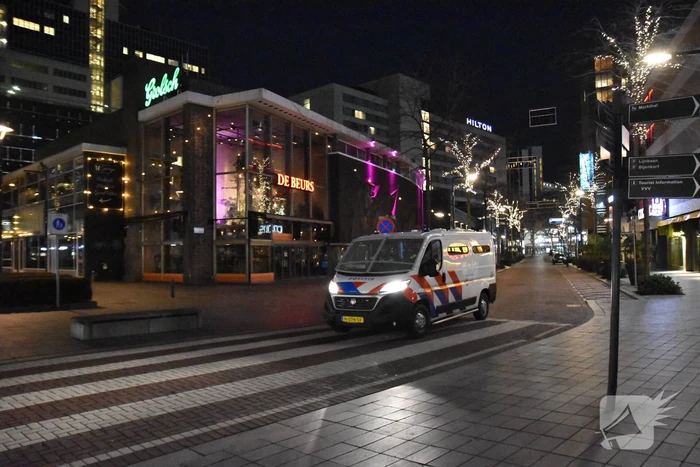 Voorbereiding voor avondklokrellen Lijnbaankwartier