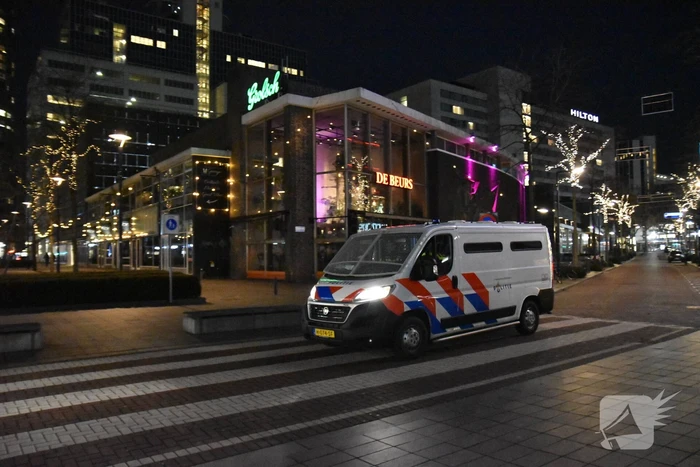 Voorbereiding voor avondklokrellen Lijnbaankwartier