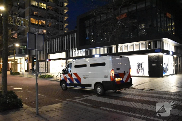 Voorbereiding voor avondklokrellen Lijnbaankwartier