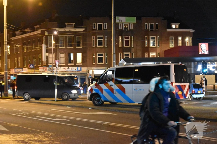 Veel ME op straat na ernstige rellen