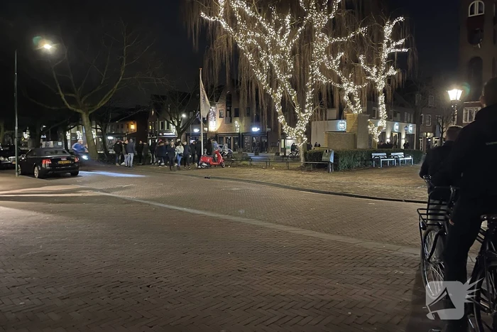 Vissersdorp op de been tegen relschoppers