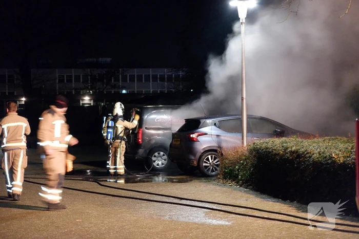Auto verwoest door brand