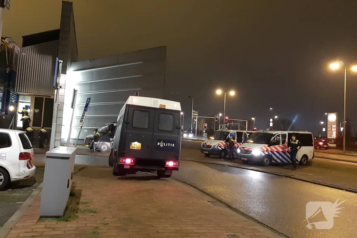 Marechaussee en politie staan paraat voor ongeregeldheden